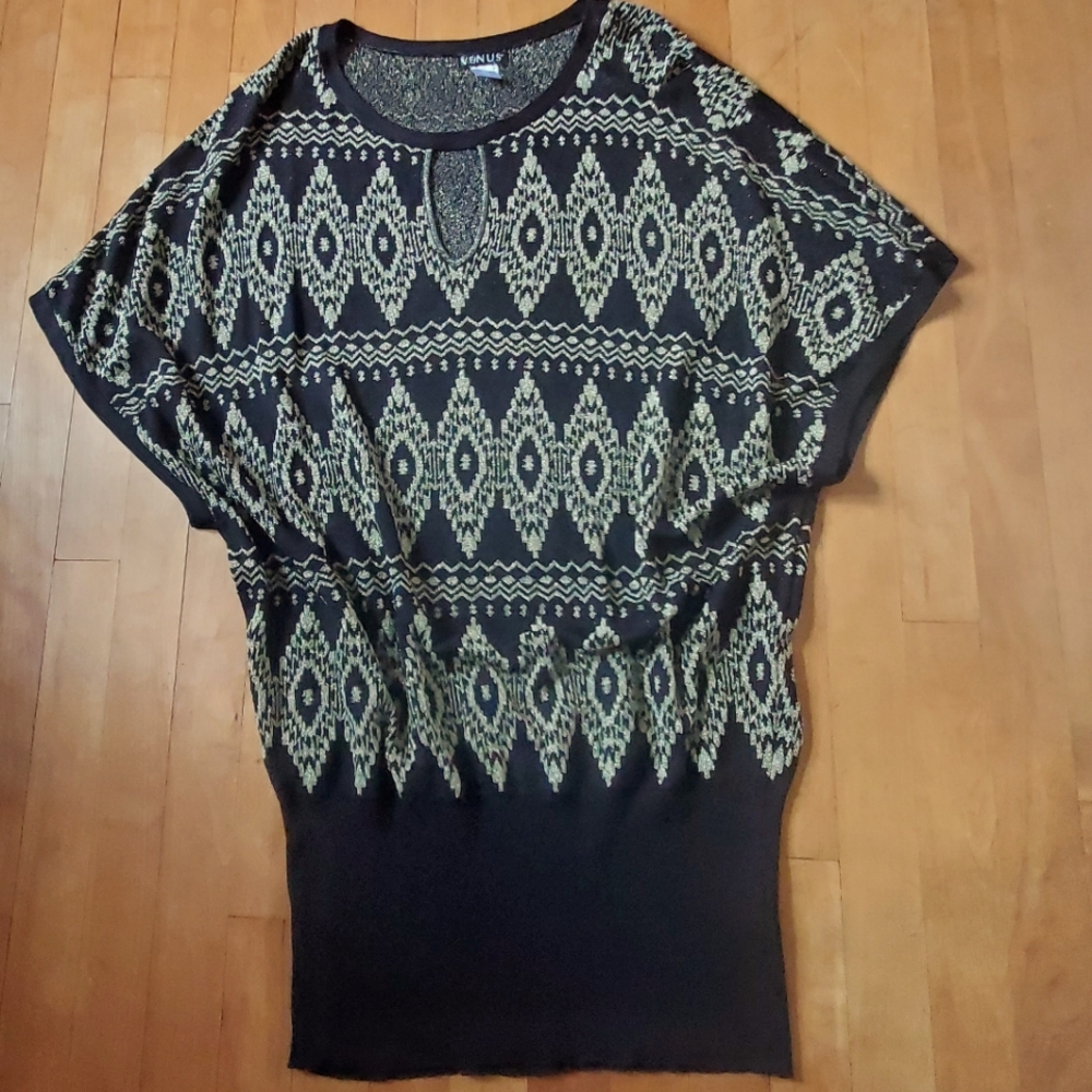 Venus Black and Gold Print Top